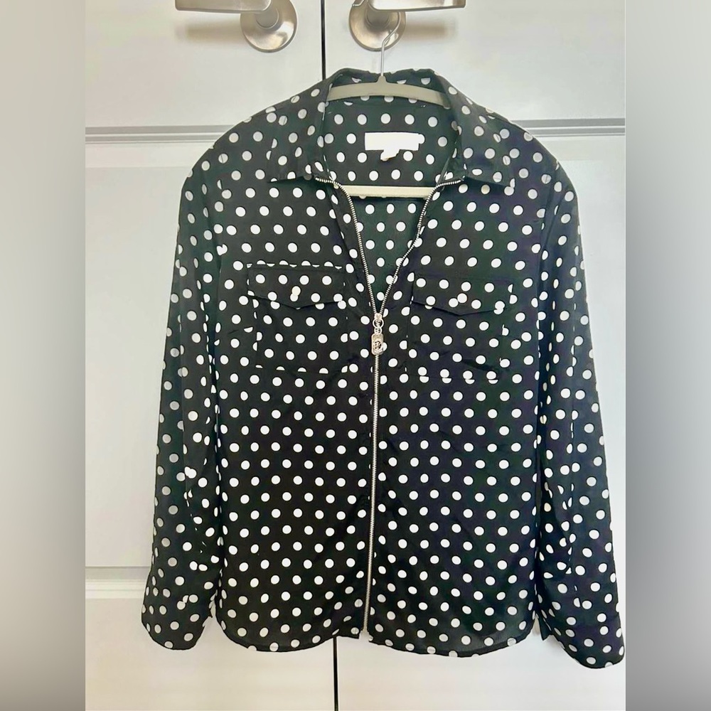 Michael Kors Dot Print Pebble Crepe Roll-Tab Sleeve Lock Tag Zip Front
